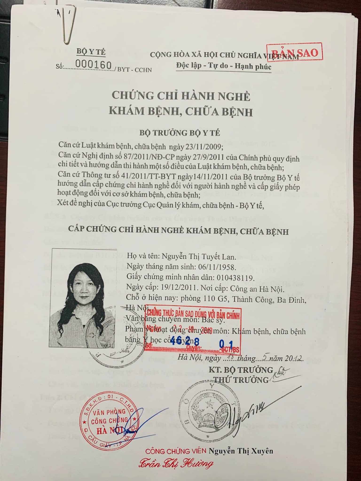 chung-chi-hanh-nghe-bs-tuyet-lan