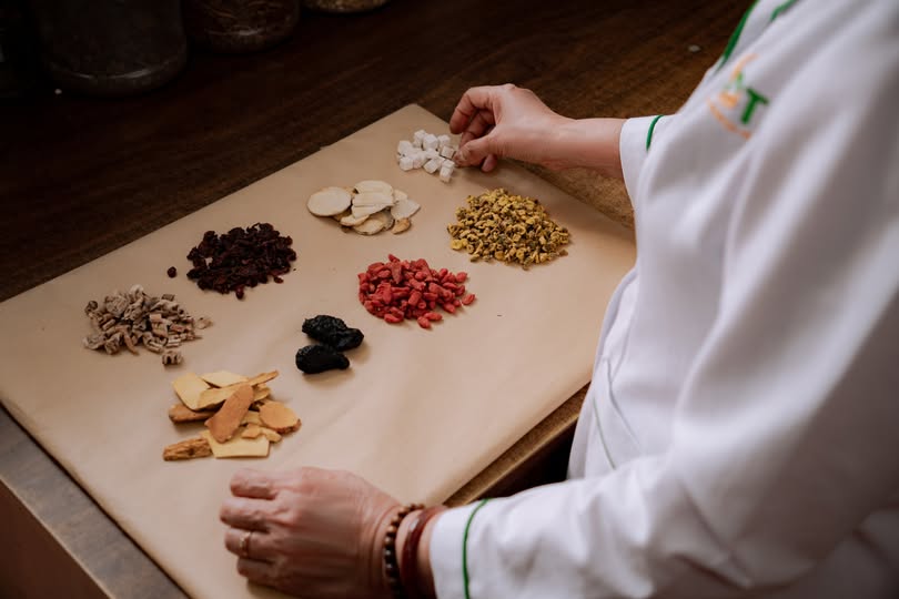 chiec-chia-khoa-mo-canh-cua-tang-phu-chua-lanh-benh-tu-goc