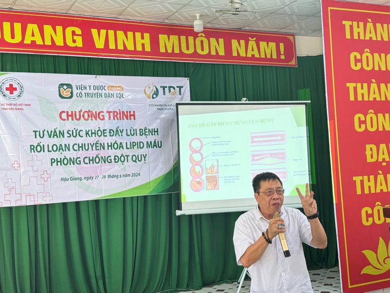 img-mot-hanh-trinh-khien-toi-am-long-khi-dong-hanh-cung-ba-con-hau-giang-3