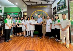 img-no-luc-nho-be-cua-toi-va-tt-thuoc-dan-toc-trong-chien-dich-quyen-gop-vi-mien-bac-bao-lu-3