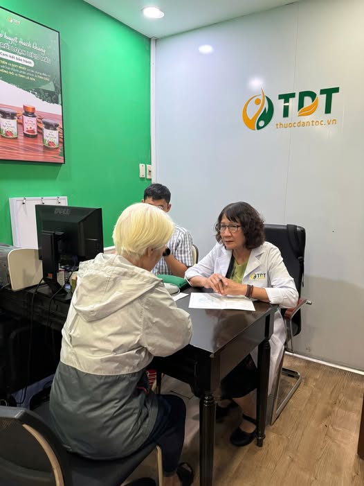 y-hoc-la-khoa-hoc-cua-co-the-la-nghe-thuat-cua-viec-thau-hieu-tam-nguoi