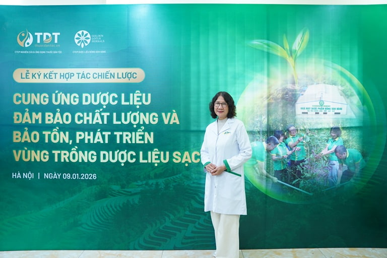 Tôi vinh dự được tham dự buổi lễ ký kết hợp tác chiến lược của Trung tâm Thuốc Dân Tộc với vai trò Giám đốc Chuyên môn